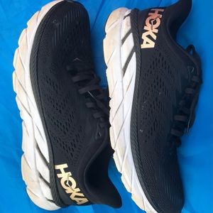Hoka One Clifton 7 size 8